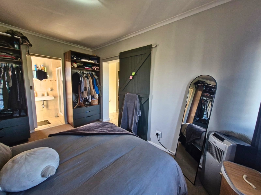 To Let 3 Bedroom Property for Rent in Langeberg Heights Western Cape